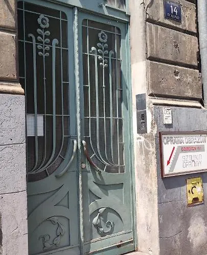 Zacisze Street Lägenhet