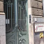 Zacisze Street דירה
