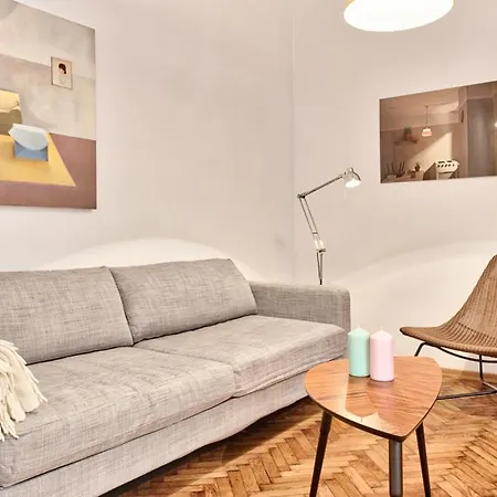 Zacisze Street Apartment *