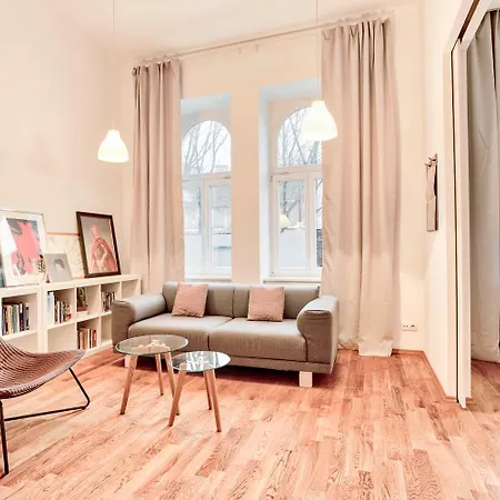 Zacisze Street Apartment